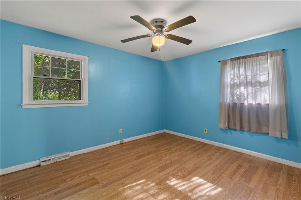 1517 Guest Street, Greensboro, North Carolina image 12