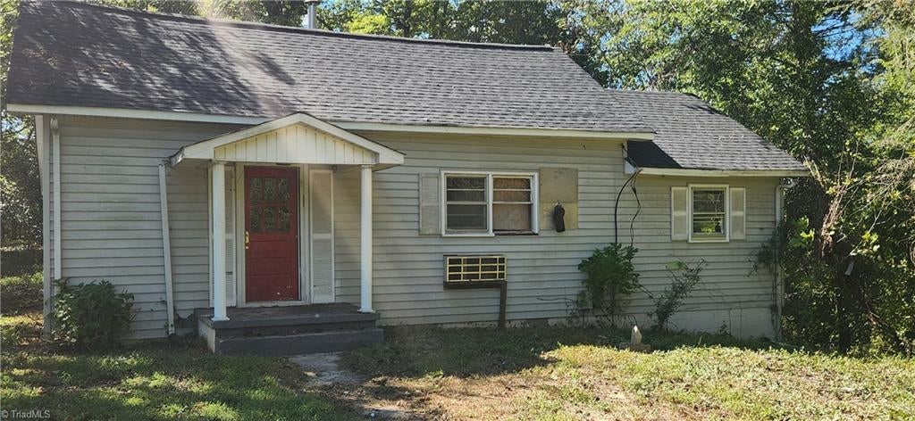 Photo of 1912 Nc Highway 67, Jonesville, NC 28642 (MLS # 1237267)