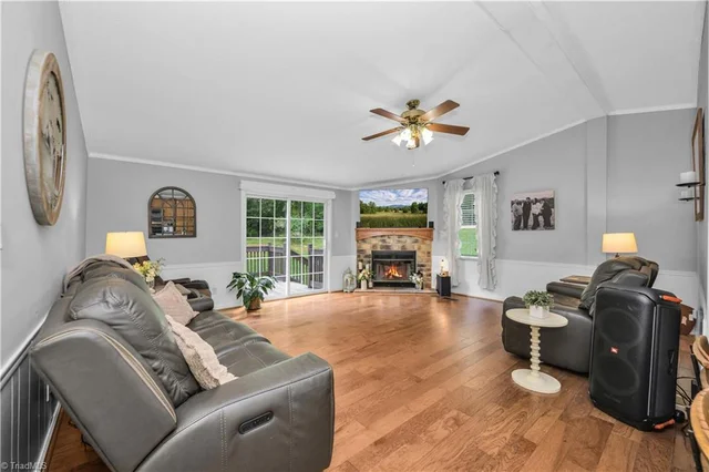 238 Pilgrim Ridge Road, photo 5 of 39