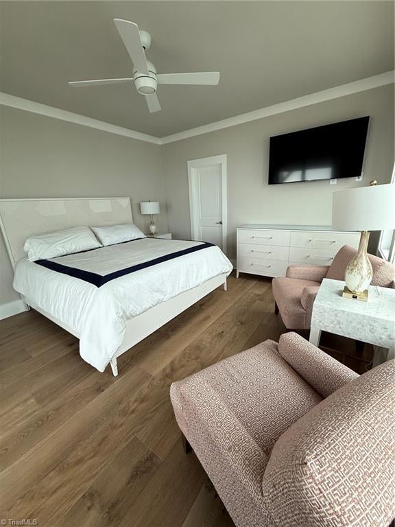 3048 Island Drive