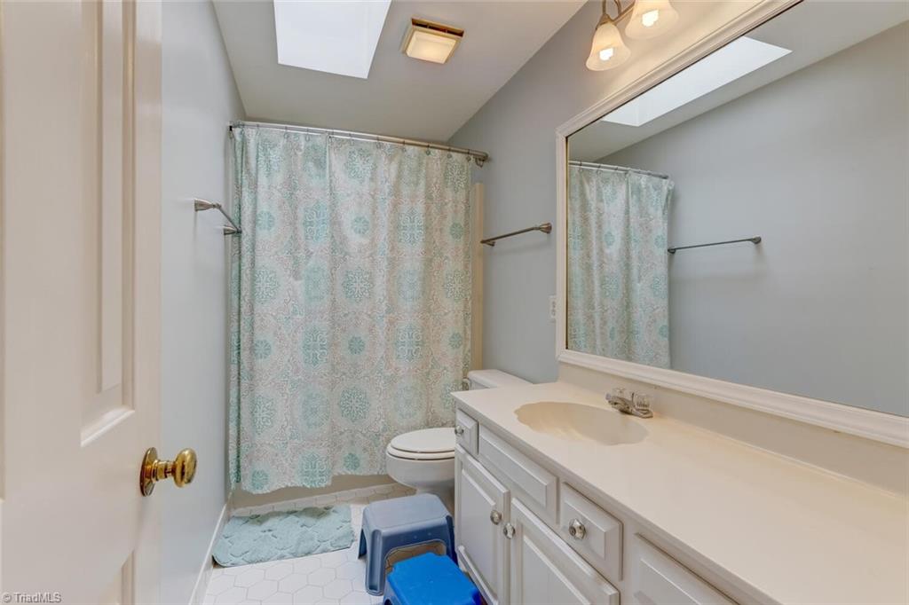 6614 Lantern Lane, Browns Summit, North Carolina image 27