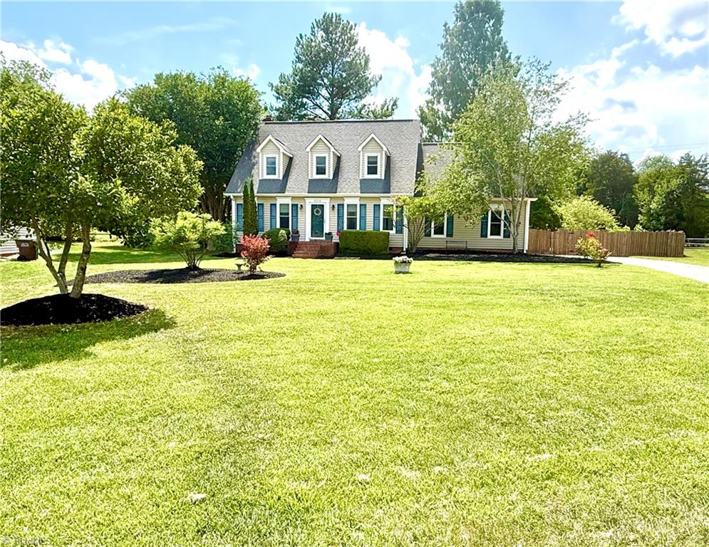 Photo of 1104 Elmwood Avenue, High Point, NC 27265 (MLS # 1225403)