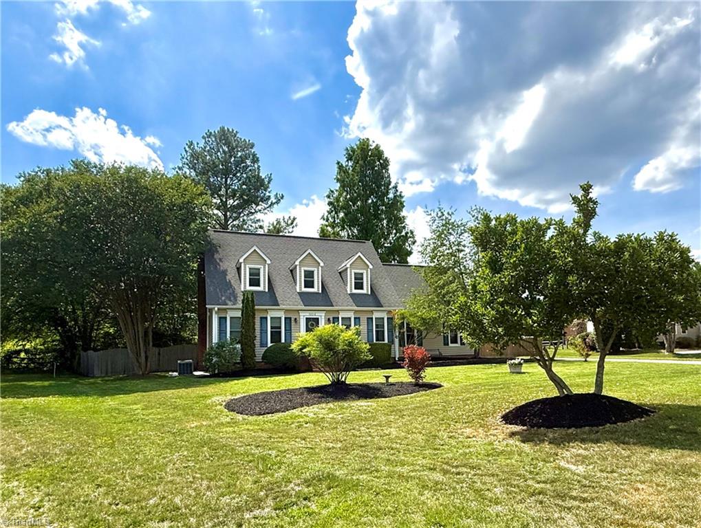 Photo of 1104 Elmwood Avenue, High Point, NC 27265 (MLS # 1225403)