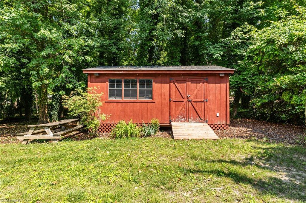 2053 Nottingham Lane, Burlington, North Carolina image 18