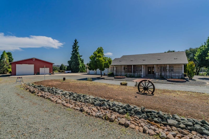 11 Duck Creek Court