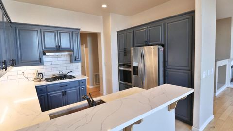 Tiny photo for 132 Warbler Lane, BRISBANE, CA 94005 (MLS # ML82029408)