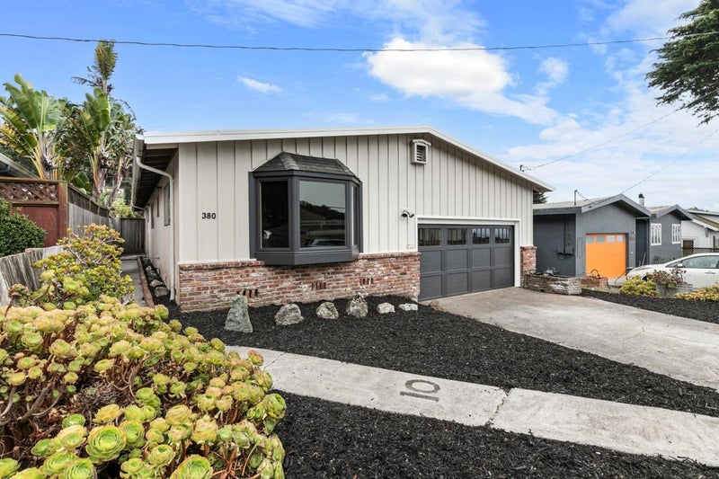 380 Paloma Avenue