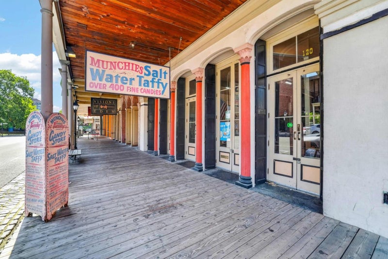 122 J Street