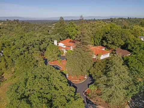 140 Dean Road, Woodside, CA 94062 - #: ML82042531