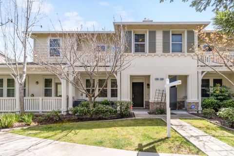 Photo of 2695 Northern Cross Road, HAYWARD, CA 94545 (MLS # ML82039272)