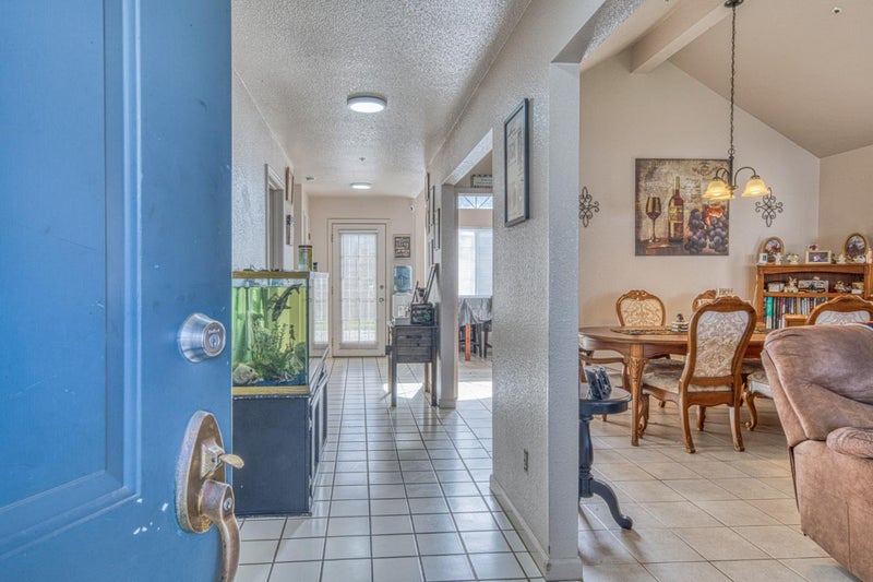 796 Riverton Way