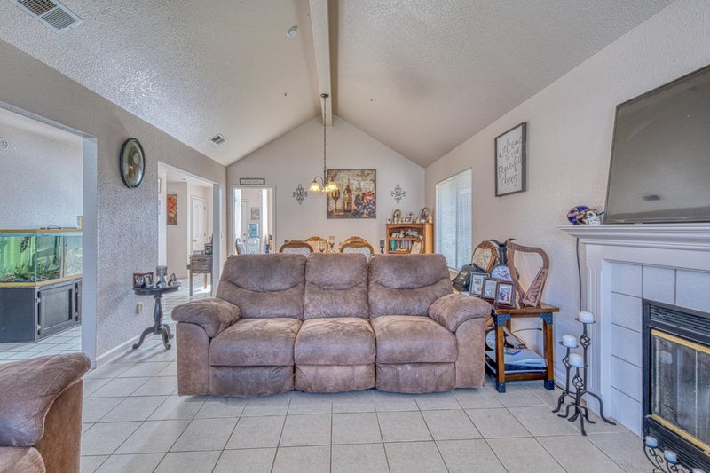 796 Riverton Way