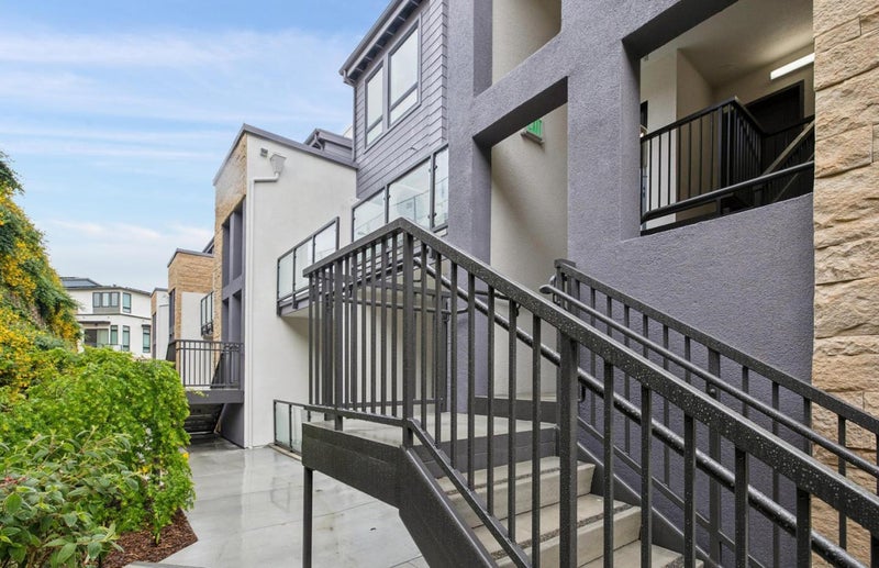 2449 Willow Way