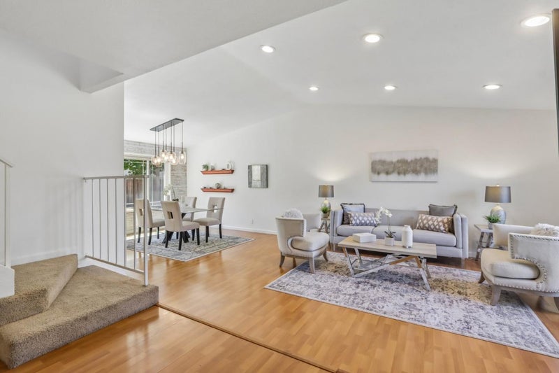 746 Rielly Court