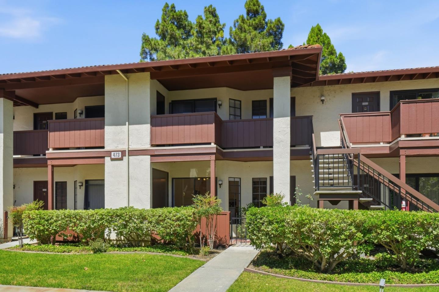 473 Costa Mesa Terrace C