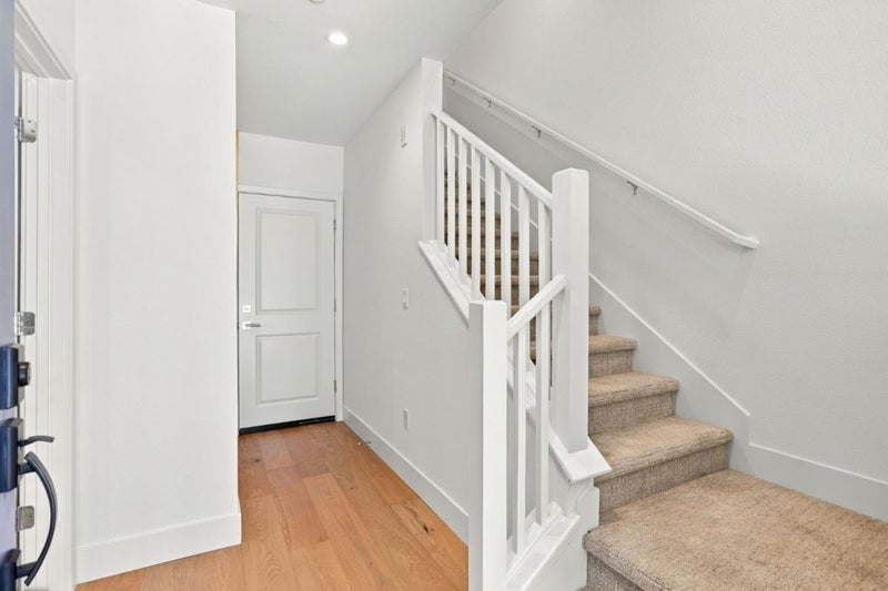 114 Oak Circle