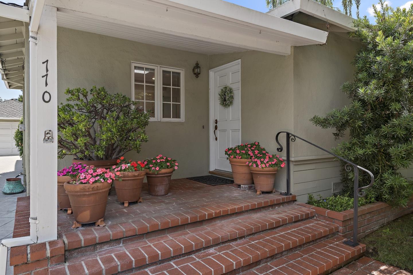 770 Mora Drive