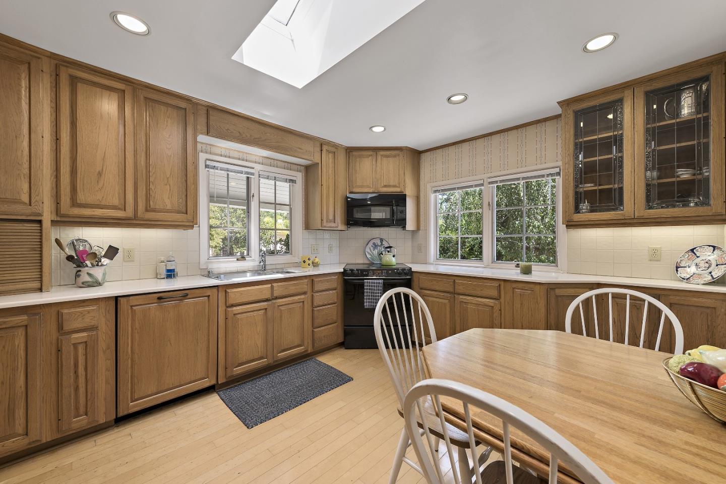 770 Mora Drive