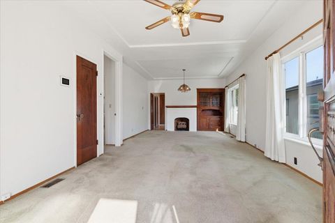 Tiny photo for 940 37th, OAKLAND, CA 94608 (MLS # ML82029242)