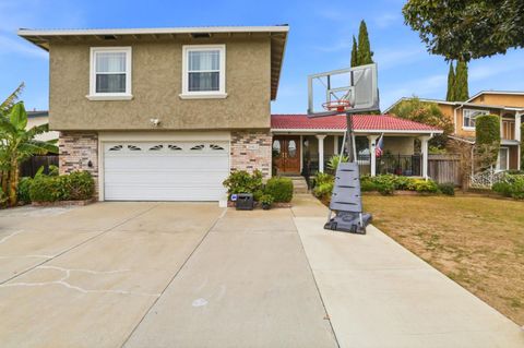 Photo of 2083 Bluejacket Way, SAN JOSE, CA 95133 (MLS # ML82022604)