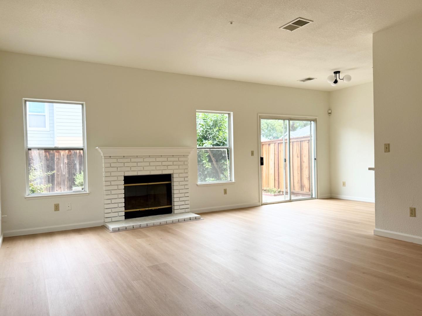 127 Harris Circle