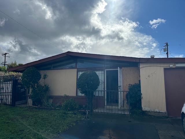 1674 Miami DR