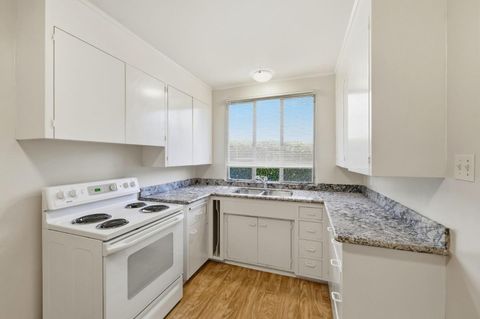 Tiny photo for 24 Baytree Way, SAN MATEO, CA 94402 (MLS # ML82026751)