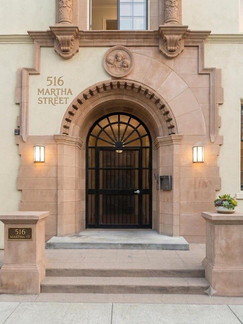 516 Martha Street 101