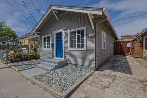 Tiny photo for 421 Elizabeth Street, San Jose, CA 95112 (MLS # ML82042975)