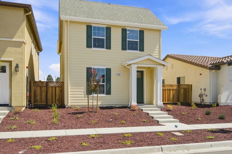 748 Aurora Way