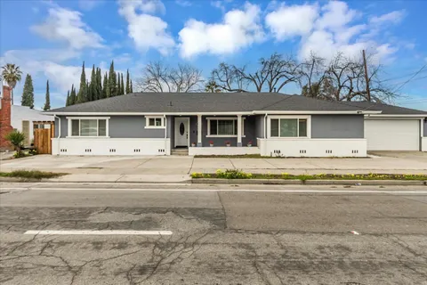 833 E Hedding Street, San Jose, CA 95112 - #: ML81996093