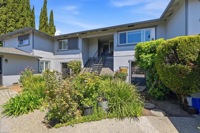 5222 Vera Lane