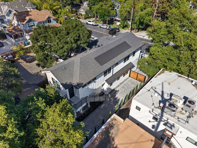 407 University Avenue