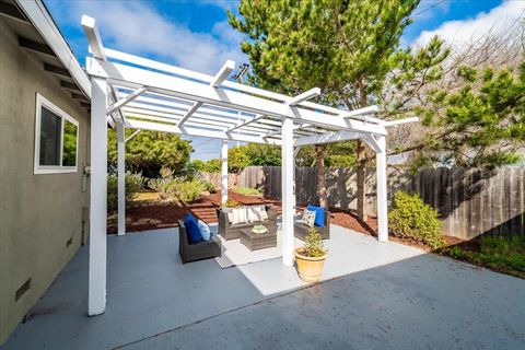 Tiny photo for 277 Young Circle, MARINA, CA 93933 (MLS # ML82034435)