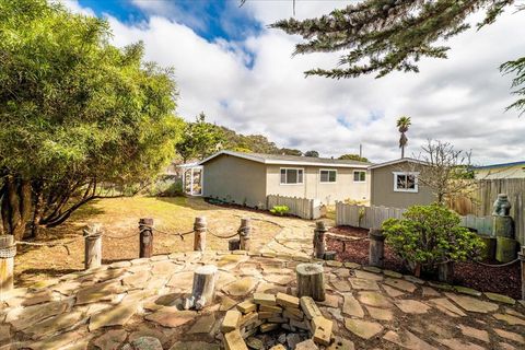 Tiny photo for 277 Young Circle, MARINA, CA 93933 (MLS # ML82034435)