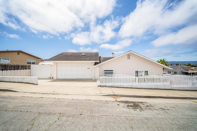 1696 Vallejo Street