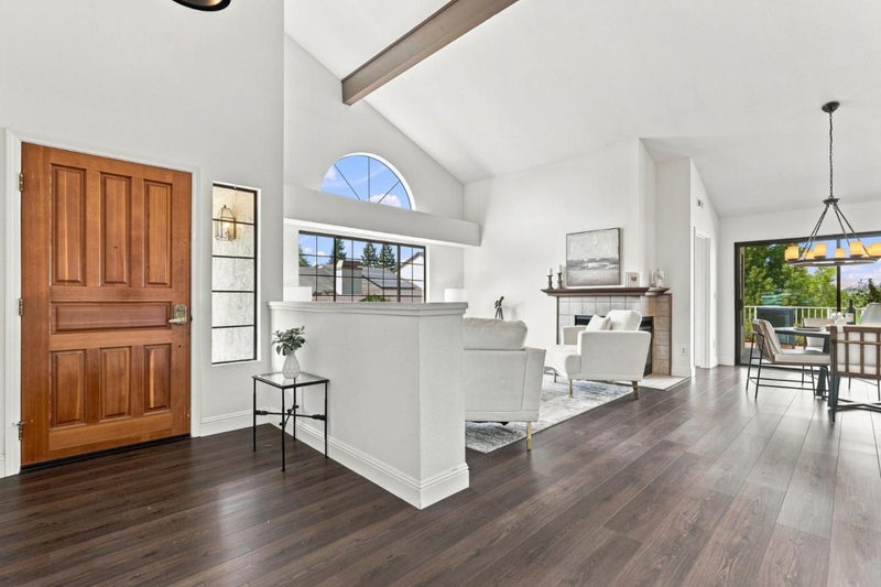 3327 Lake Albano Circle