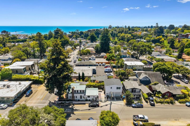 529 Capitola Avenue