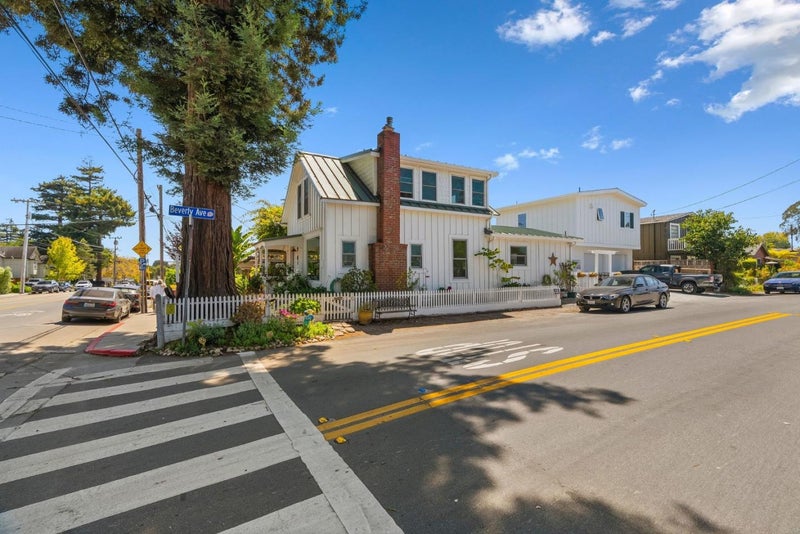 529 Capitola Avenue