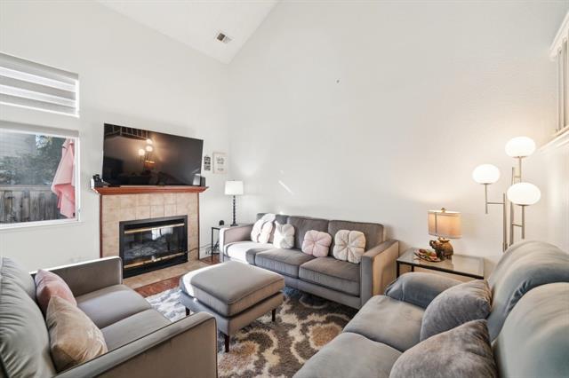 25 Deer Run Circle