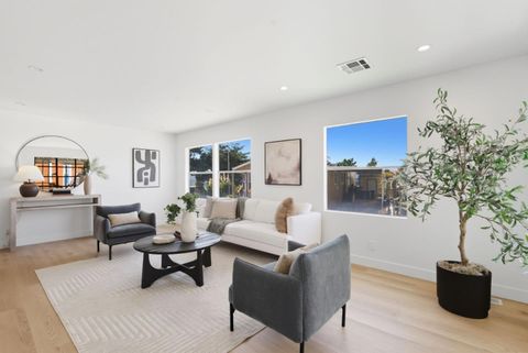 Photo of 106 Lighthouse Lane, DALY CITY, CA 94014 (MLS # ML82024211)