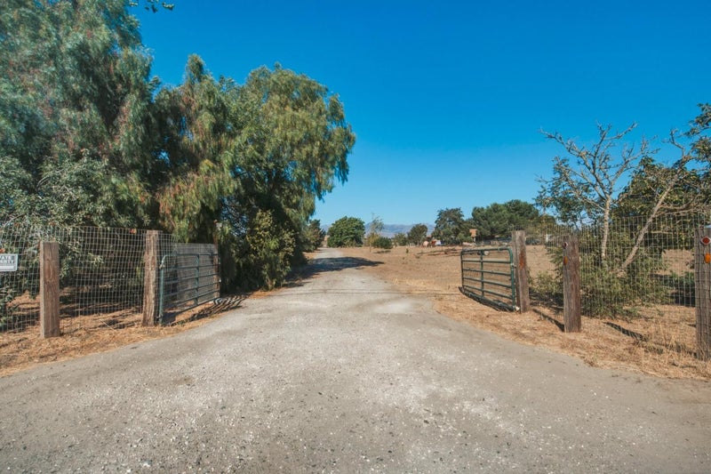 315 Riverside Road