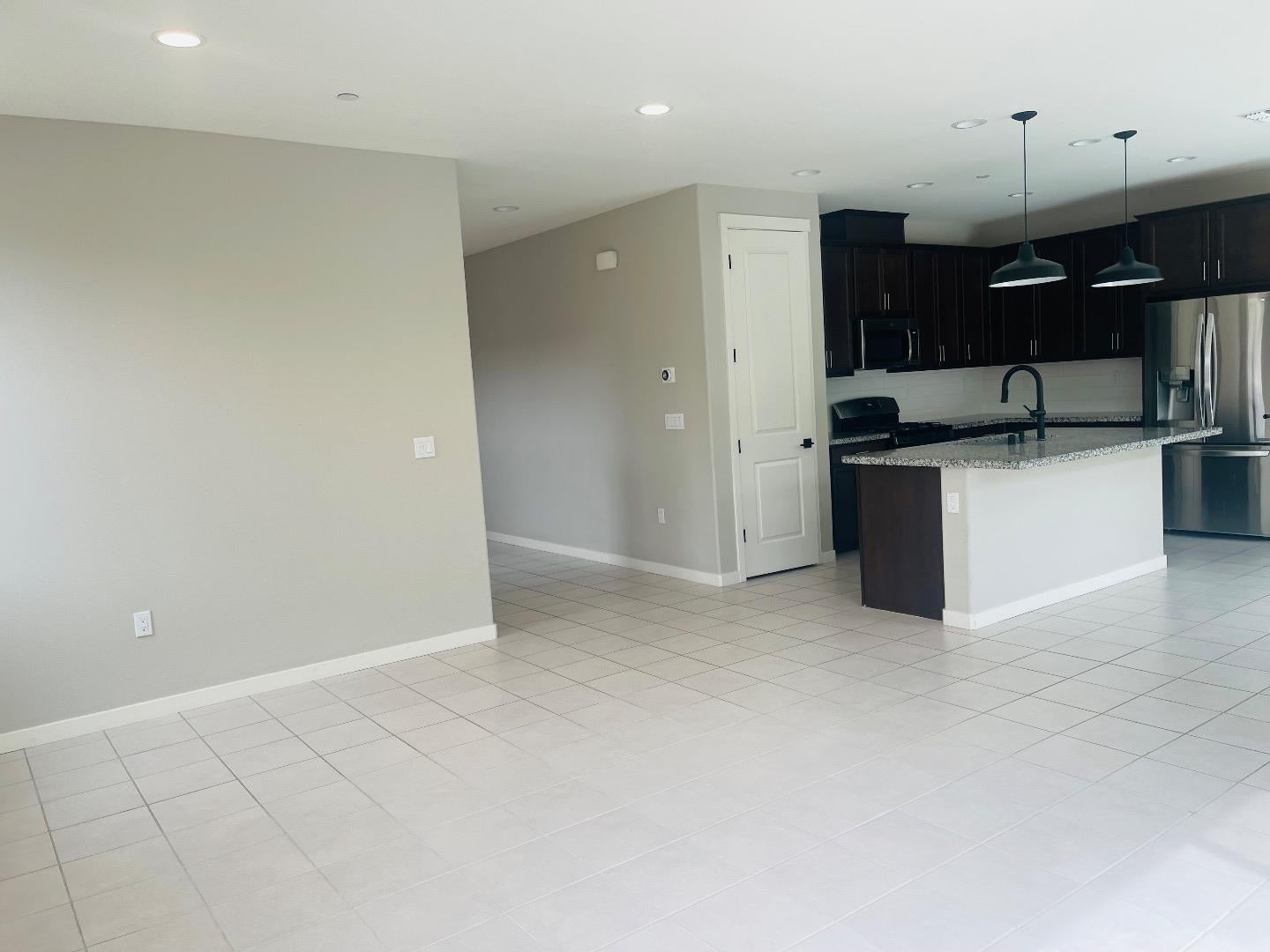 665 Tanoak Court