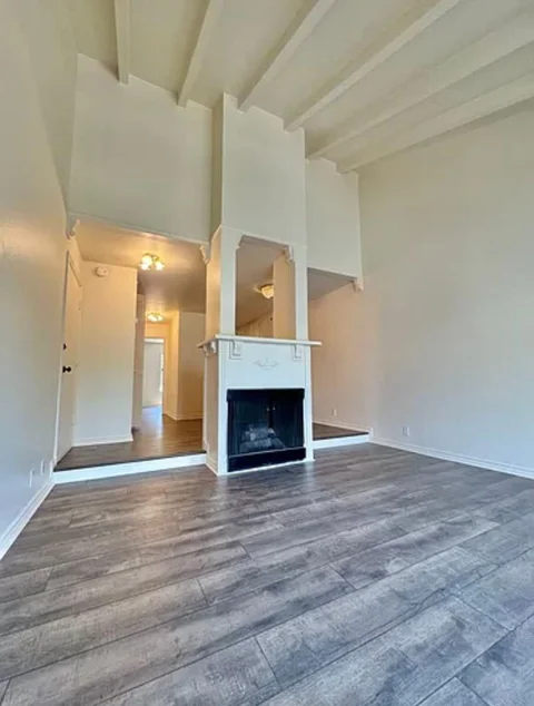 MLS: ML82052930