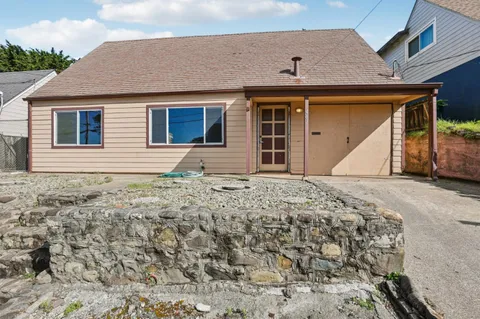 483 Heathcliff Drive, Pacifica, CA 94044 - #: ML82034992