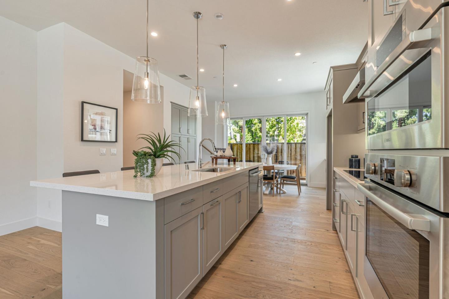 522 Lapis Court