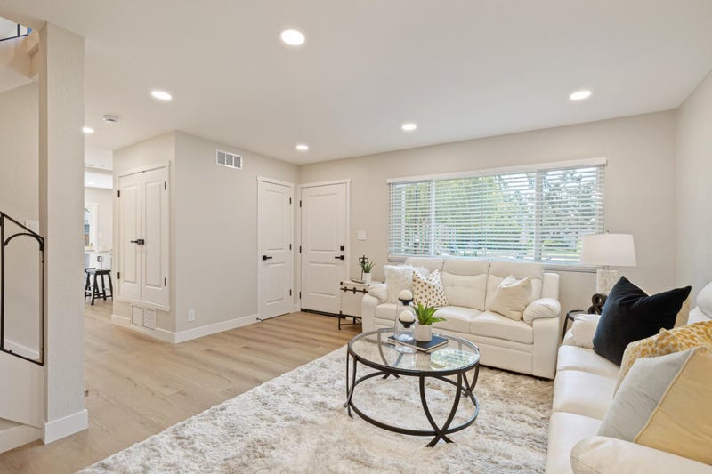 425 Poppy Place