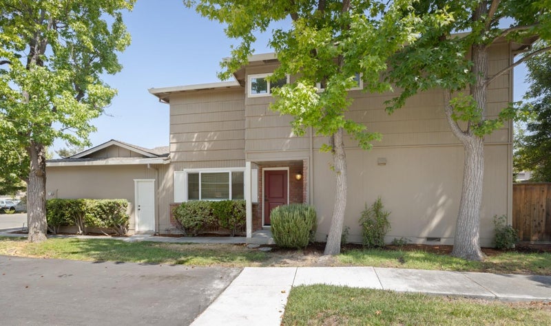 425 Poppy Place