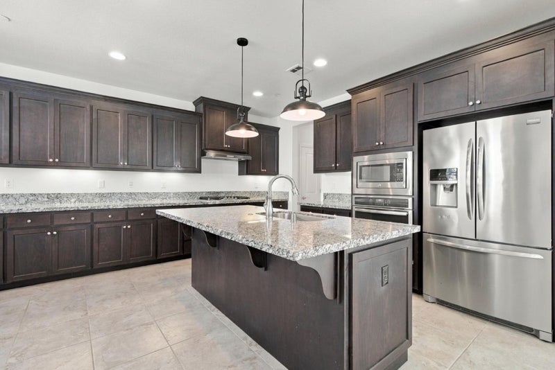 2610 Bluewater Court