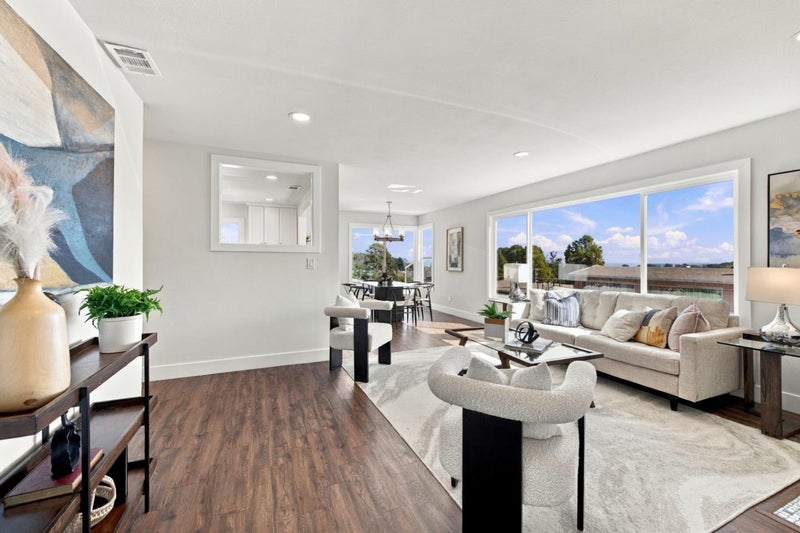 2820 Evergreen